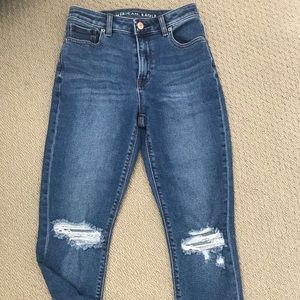 Amer Eagle stretch mom jeans